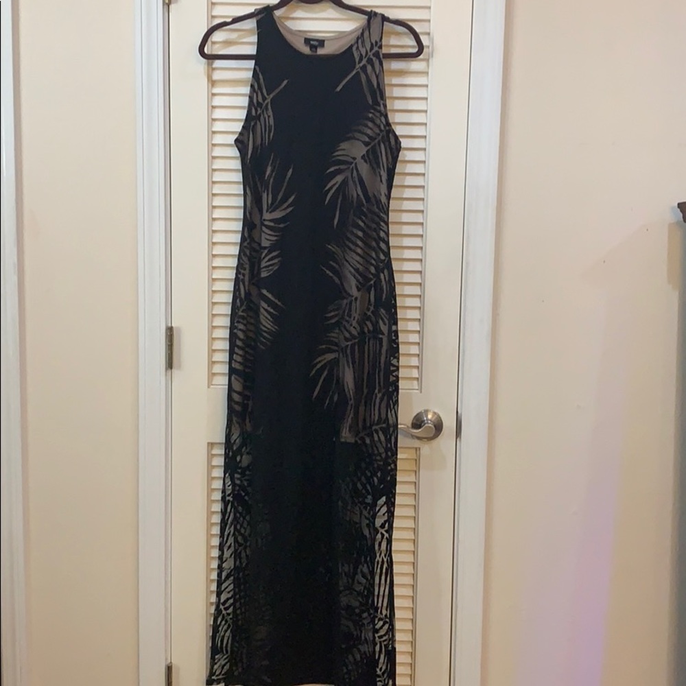 Sleeveless evening gown